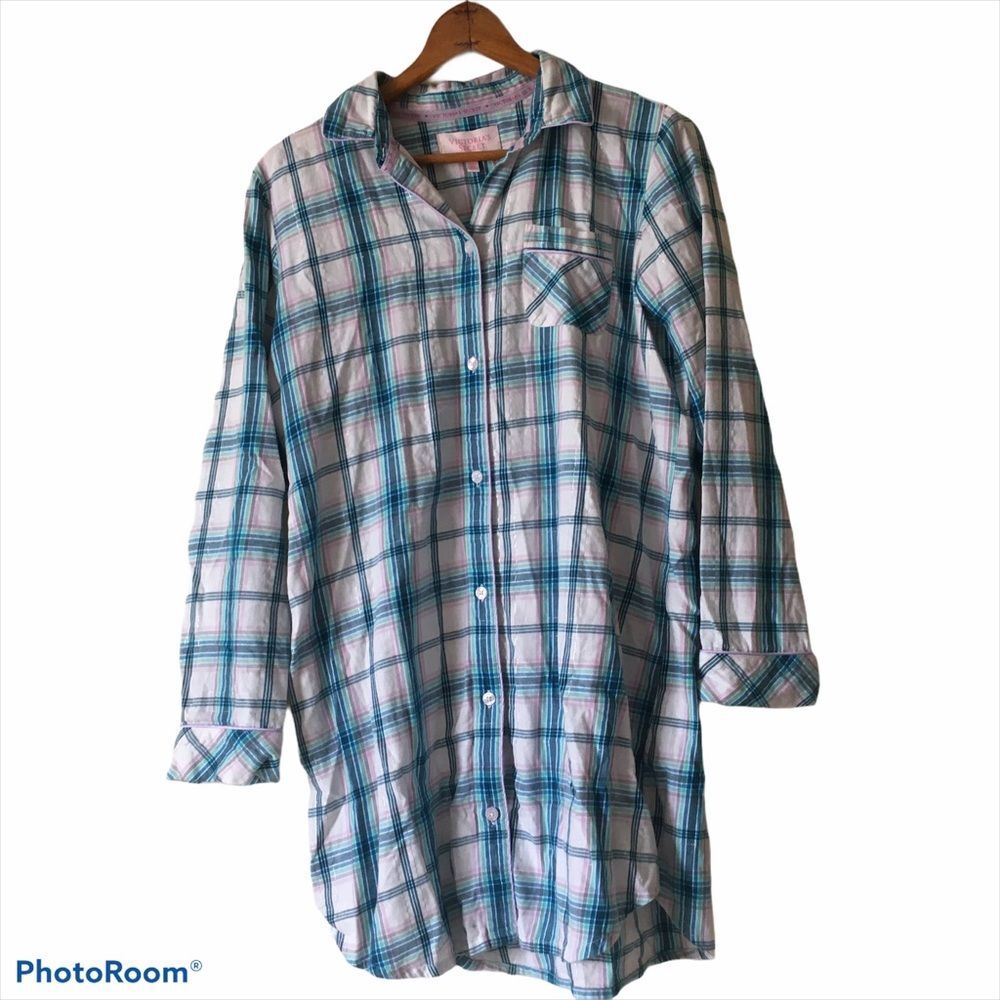 Victoria’s Secret longline flannel XS
